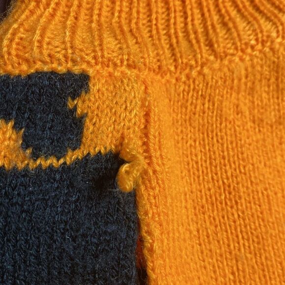 Dog Bone Halloween Pet Sweater - Picture 6 of 8